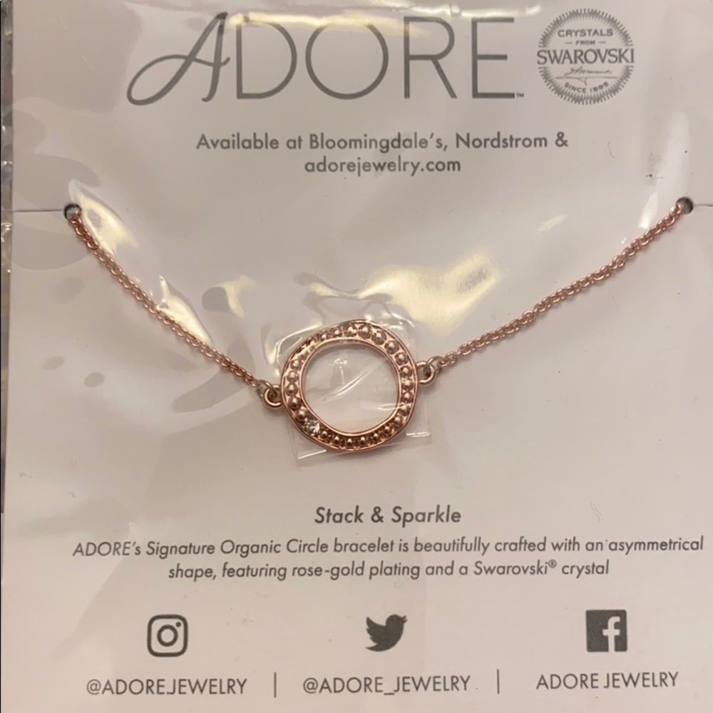 Adore rose gold necklace